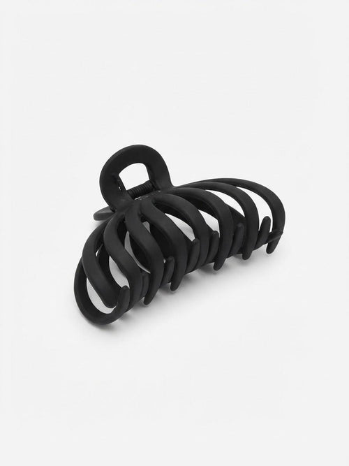 Petite pince à cheveux crabe noire mate, vue de trois quarts
